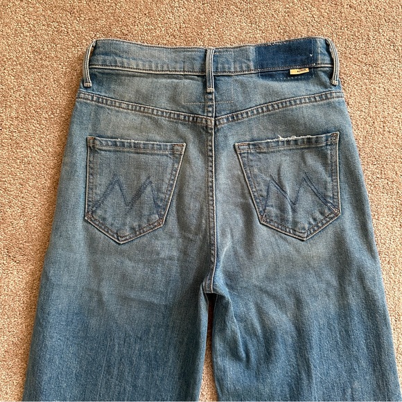 MOTHER Superior Swooner Roller Yoke Crop Flare Jean - Picture 6 of 11